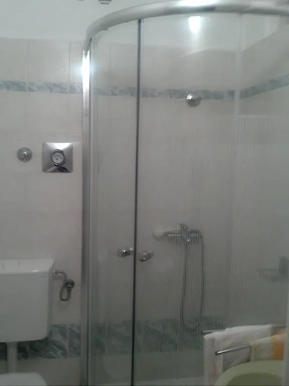 Tivoli Apartment Ičići 0*,